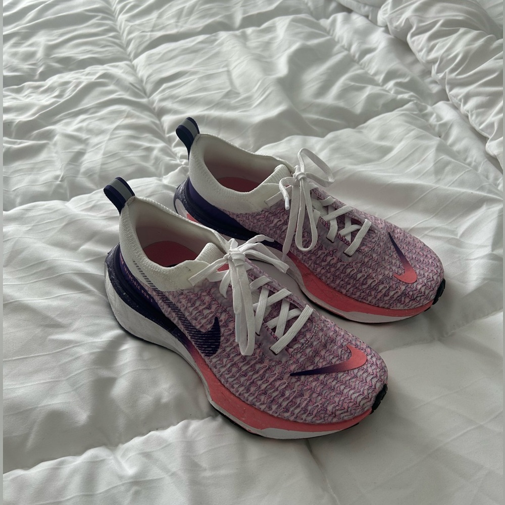 Nike invincible run
